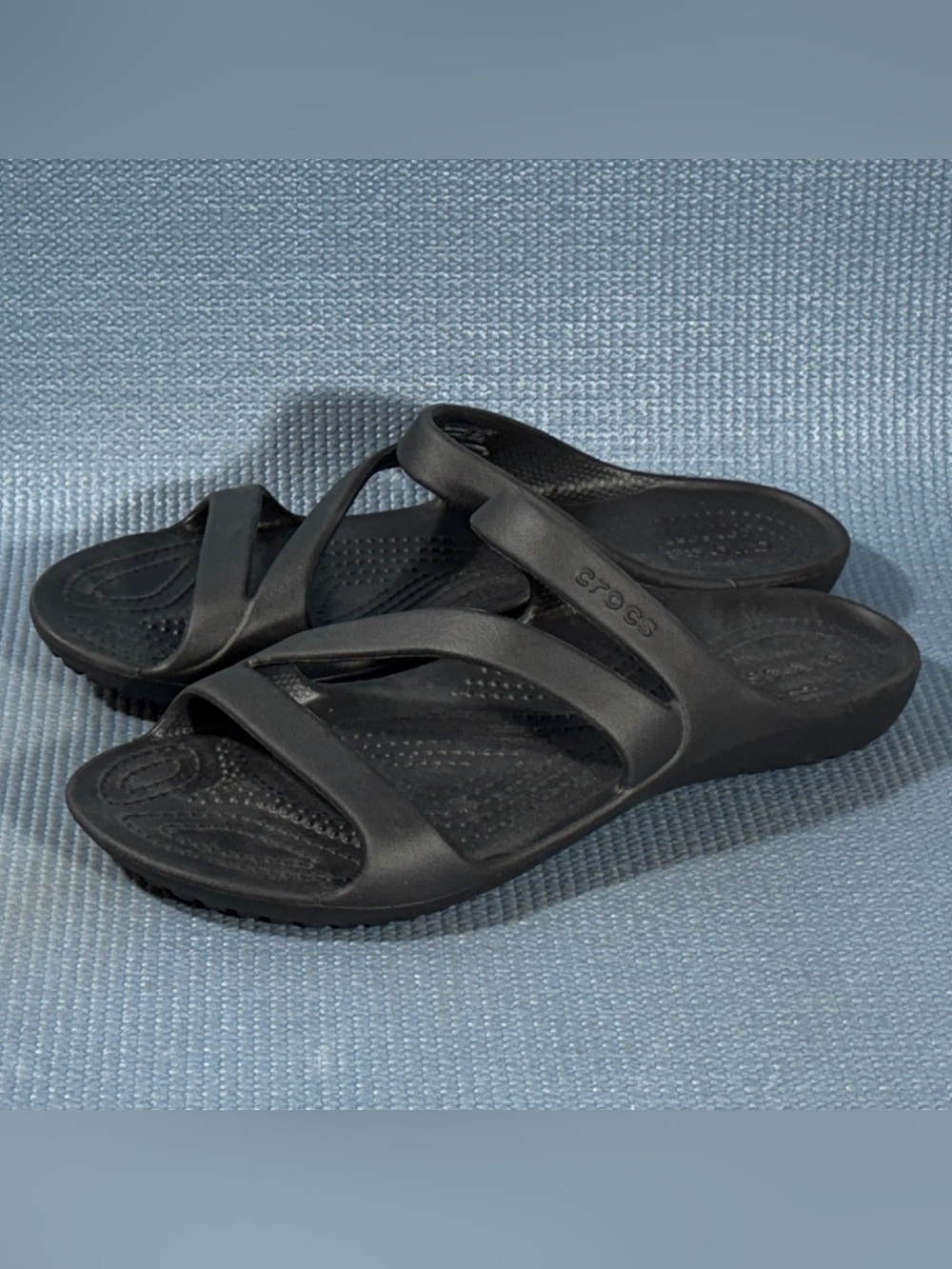 Crocs Women's Kadee II Black Sandals Size 8